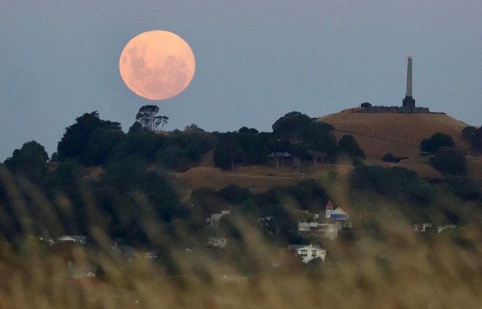 Tonight's blue supermoon explained