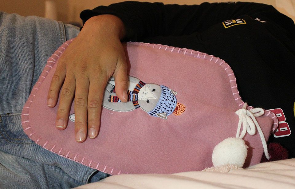 Endometriosis sufferers tell women in pain to demand better diagnosis