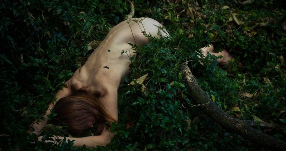 New Zealand lures nude art photographers