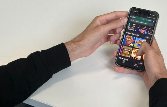 One tap away: the online gambling crisis affecting young Kiwis 