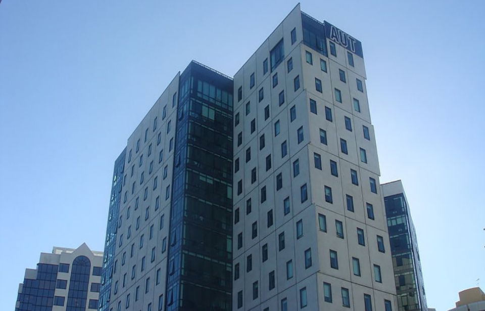 Auckland students paying for empty rooms  
