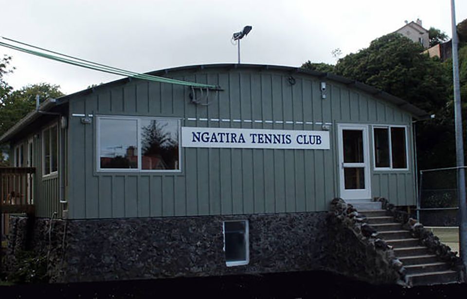 Auckland tennis club opens courts to blind community