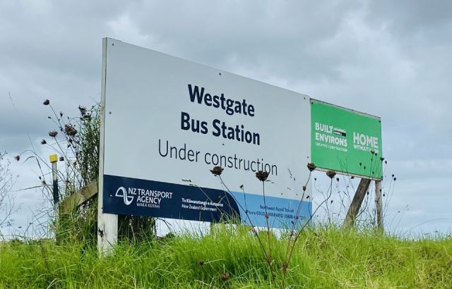 Lack of bus station parking frustrates commuters 