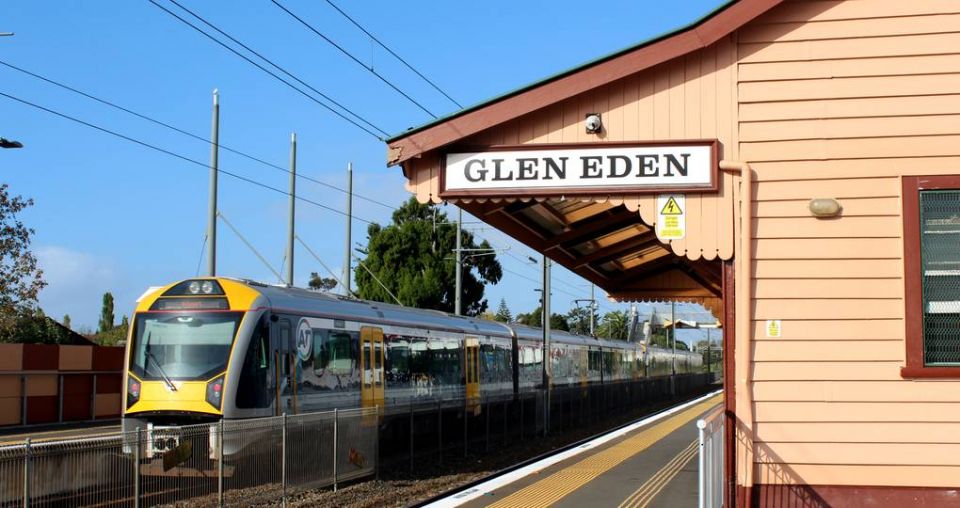 Glen Eden residents meet to discuss violence